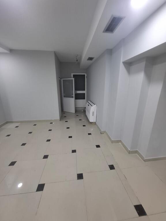 Business premises for rent in neighborhood 17 in Durres