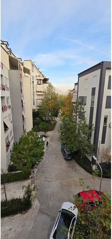 Apartament 2+1 me qira tek Liqeni i Thate