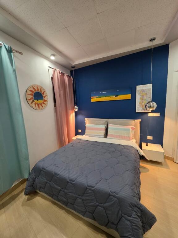 Jepet garzonjere me qera