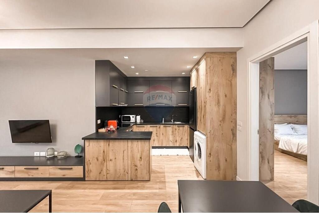 Tre apartamente 1+1 per shitje ne Qender