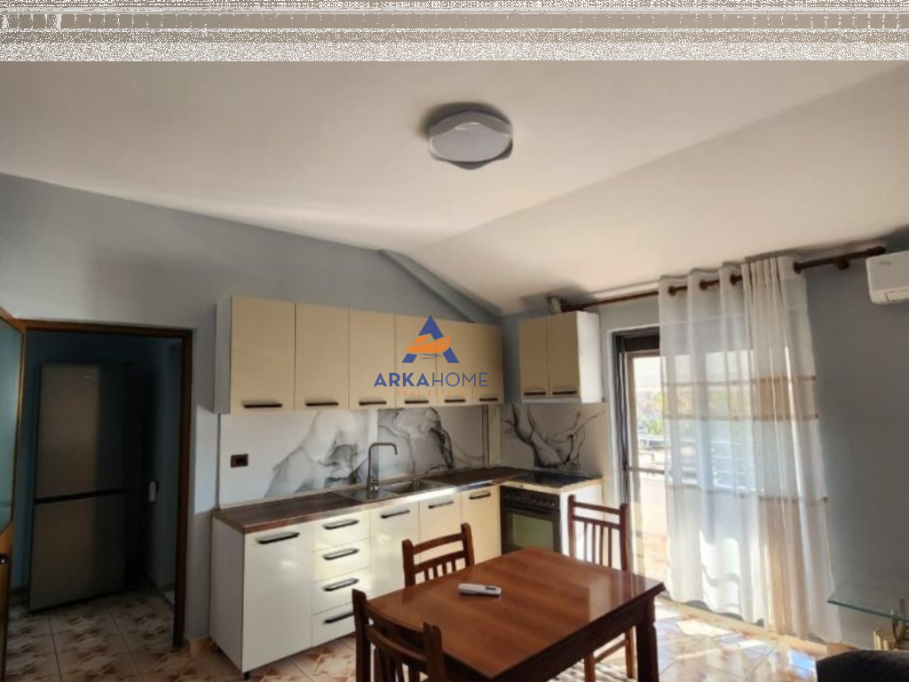 JEPET ME QERA APARTAMENT 2+1+BALLKON "LAPRAKE" 450 EURO