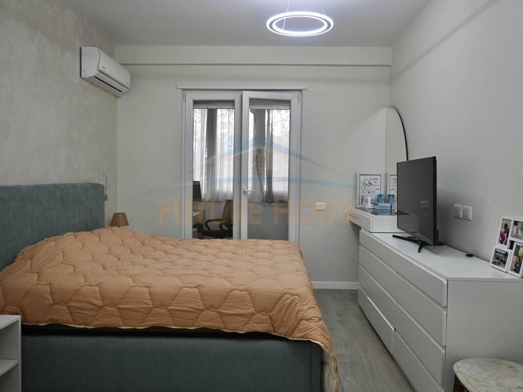 Apartamet 2+1,  Tregu Elektrik i Ri/Ali Demi