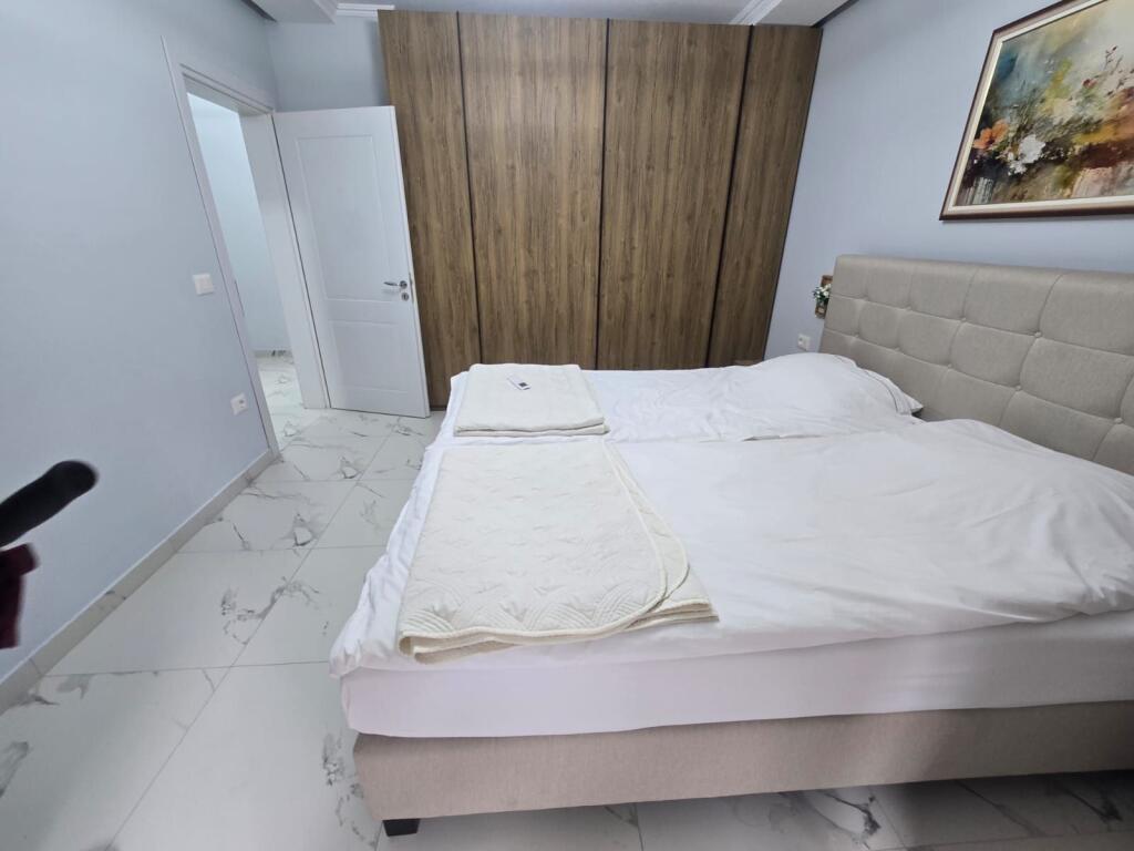 Apartment 1+1 for rent at Elbasan Street