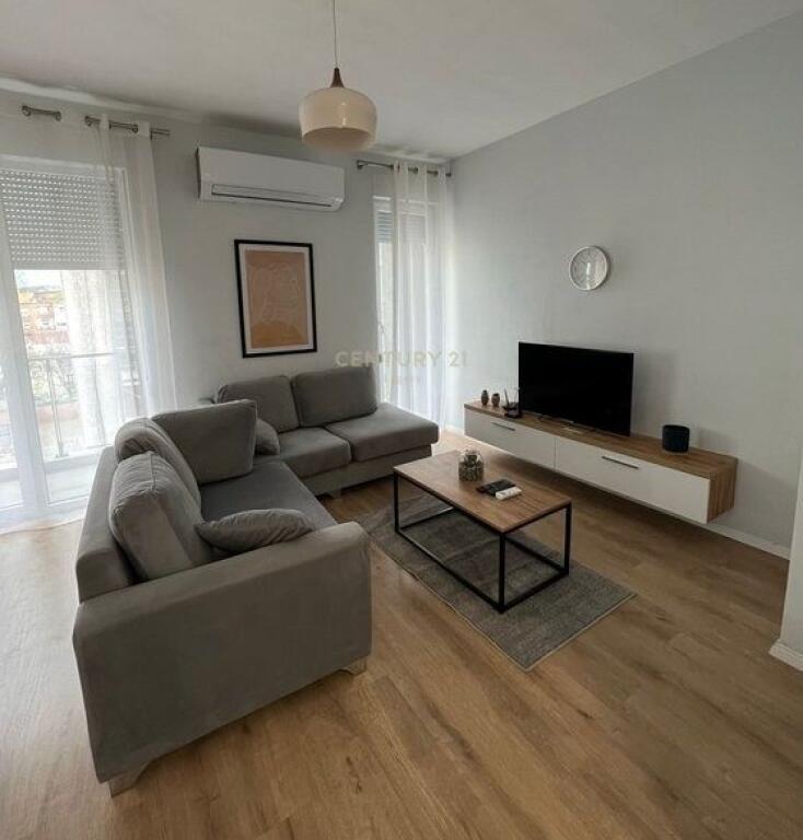 Apartament 2+1+2 me qira Rr. Dritan Hoxha.