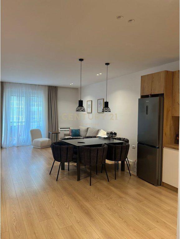 APARTAMENT 2+1+2 +POST PARKIMI ME QIRA, PRANE RADISSONIT, LIQENI I THATE!