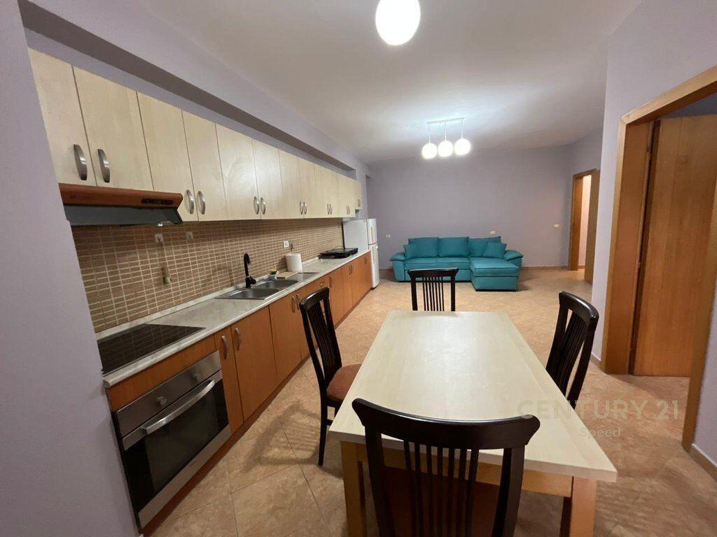 Jepet me qira apartament 2+1 tek Ish-Profarma !!