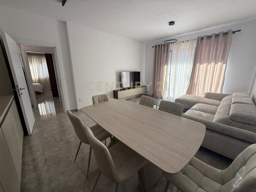 JEPET ME QERA APARTAMENT 2+1+2+ POST PARKIMI TE KODRA E DIELLIT! 900 € /Muaj Sip. Totale  114m2