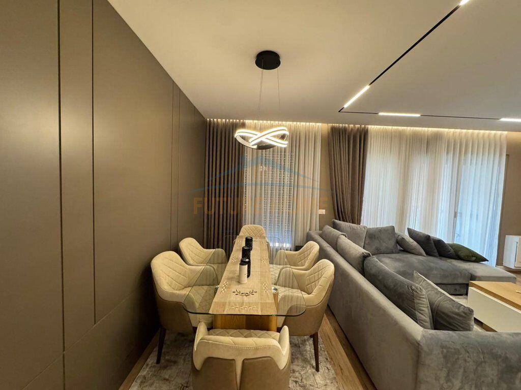 Jepet me qera 2+1+Post Parkim kompleksi Delijorgji