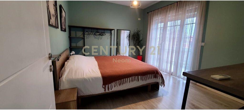 Appartamento moderno 2+1 in affitto in Via Durazzo