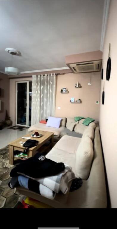 Shitet Apartament 2+1+2. Yzberisht