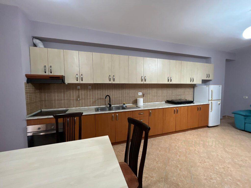 Jepet me qira apartament 2+1 tek Ish-Profarma !!