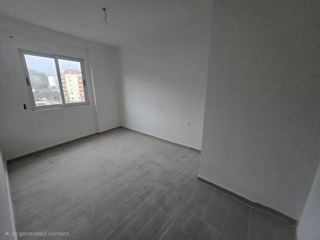 Shitet Apartament 2+1 Ne Fresk
