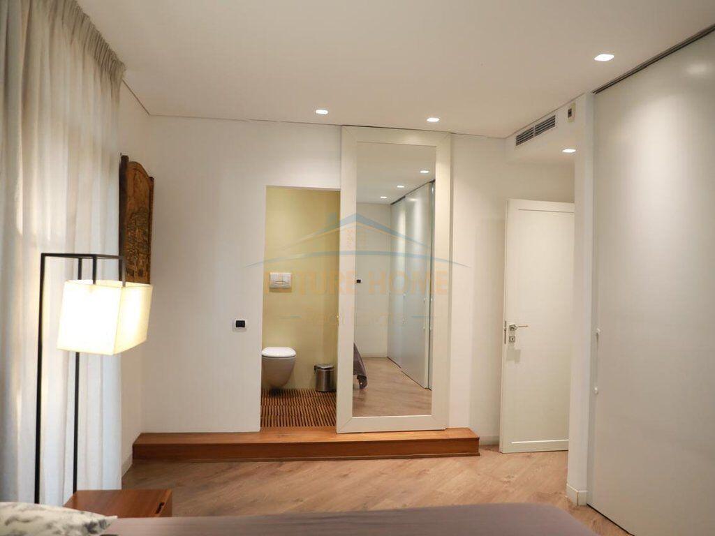 Shitet, Apartament 2+1+2, Selvia, Tiranë.