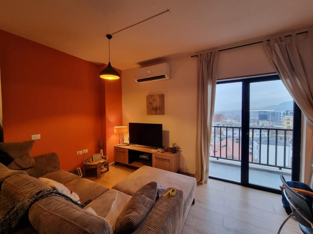 CASA IN VENDITA – VILA GOLD, CENTRO 📍 Zona d'élite, vicino al centro