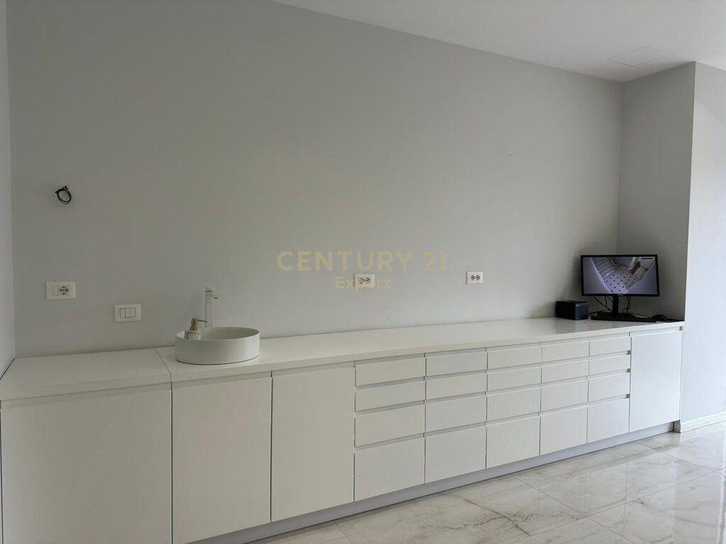 CLINICA DENTALE IN AFFITTO, UNAZA E RE