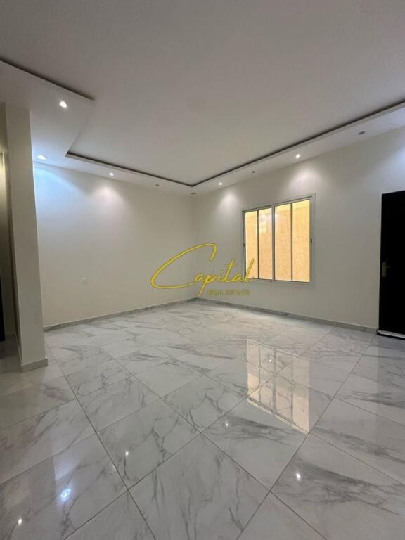 SHOP FOR RENT 35 M2 YZBERISHT 35,000 LEKE