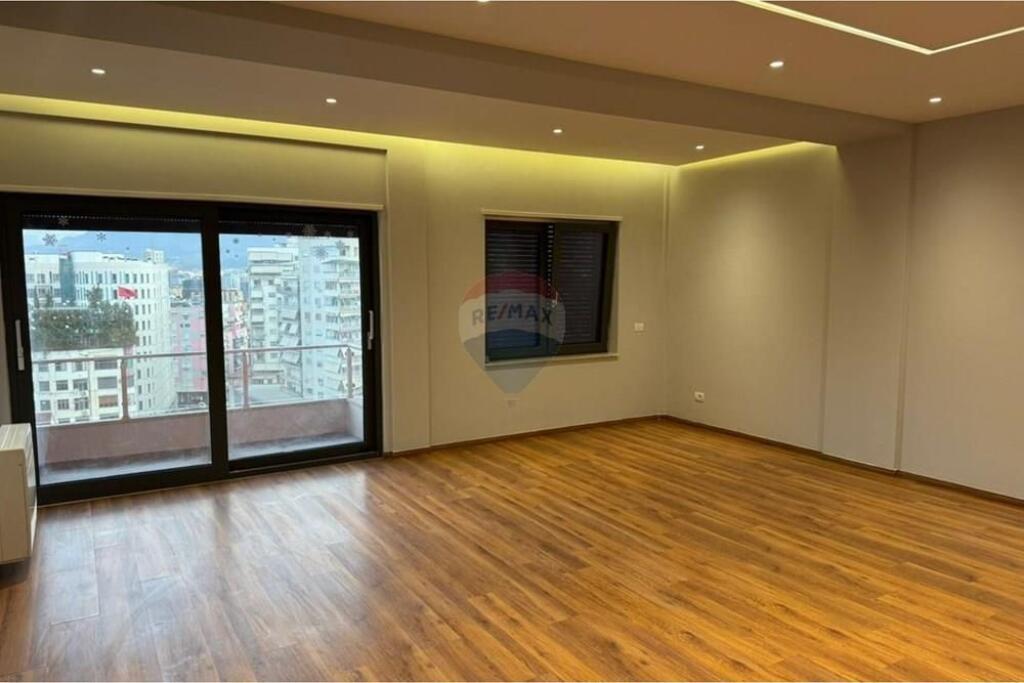 APARTMENT 3+1+2 FOR SALE IN ZOGU I ZI