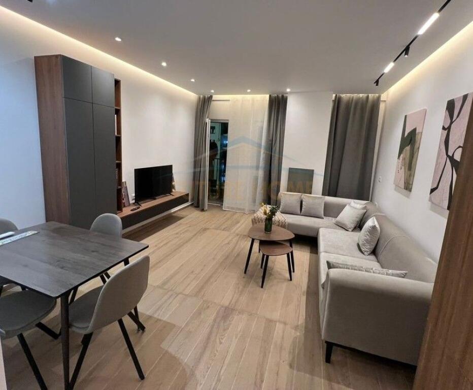Qera, Apartament 1+1 , Zogu i Zi, Tirane.