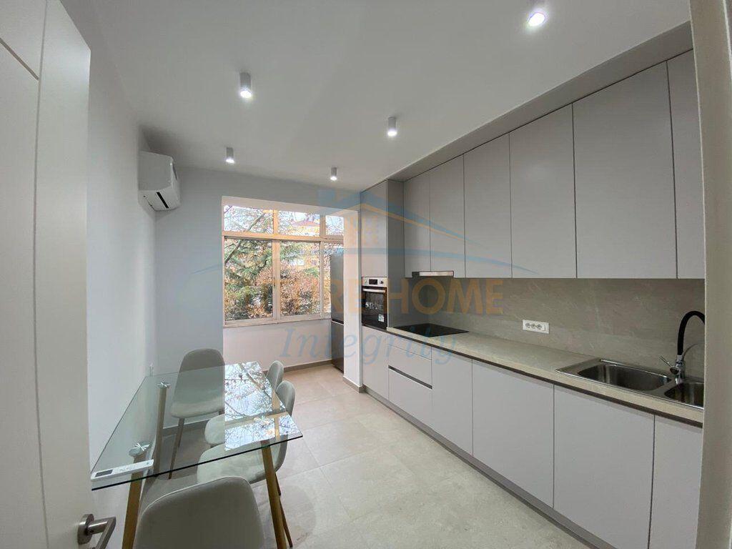 Rent, Apartment 1+1+Storage, Ballet School, Tirana.