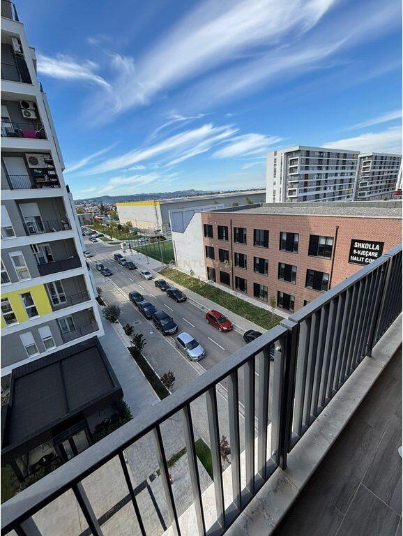 Jepet me qira apartament 1+1 + post parkimi