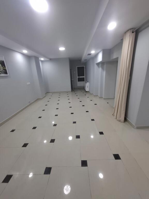 Business premises for rent in neighborhood 17 in Durres