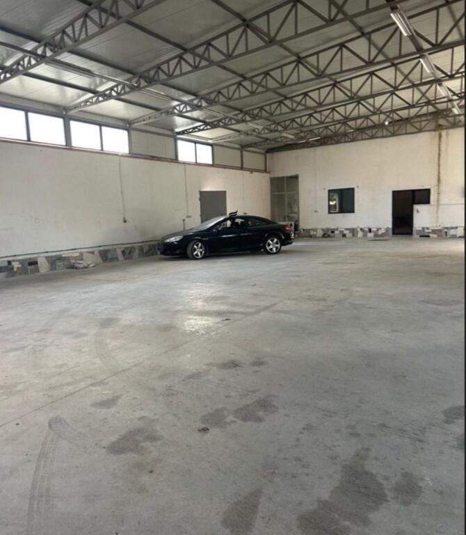 WAREHOUSE FOR RENT 700 ALLIAS M2 3500 EURO