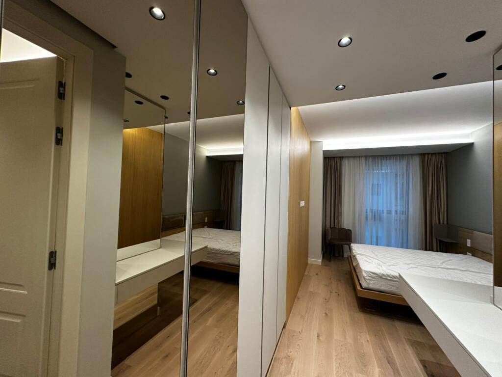 Apartament 2+1+2 me Post Parkimi për Qira – Vertical Forest Tirana, pranë Stadiumit Qemal Stafa