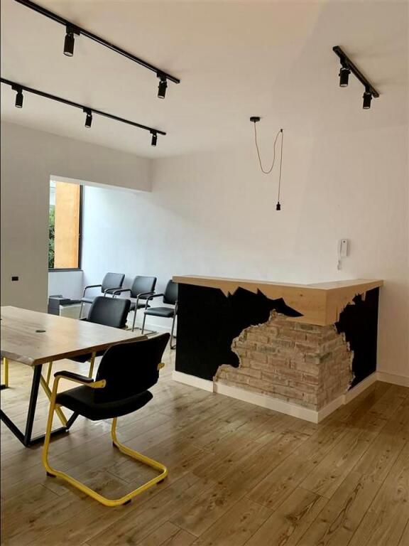 📣 QERA Ambient Zyre 📍 Rruga e "Durresit" ✨