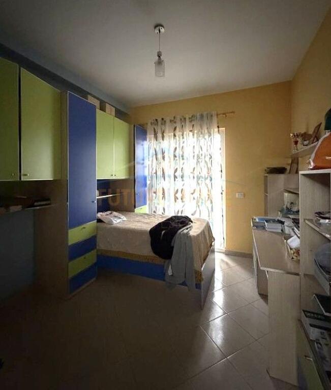 Appartamento 2+1, in vendita, Kodra e Priftit, Tirana