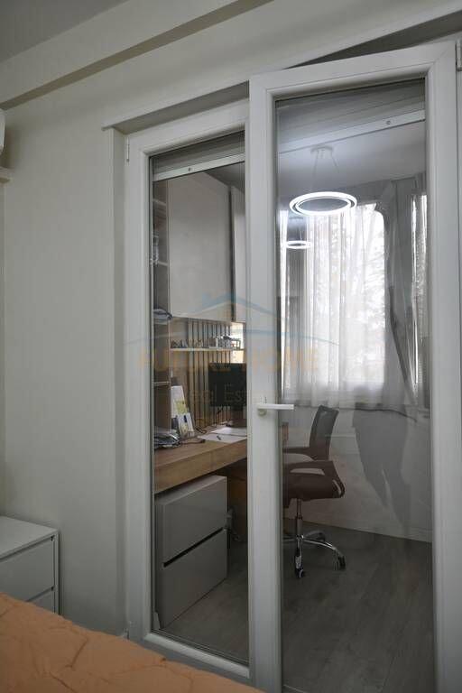 Apartamet 2+1,  Tregu Elektrik i Ri/Ali Demi