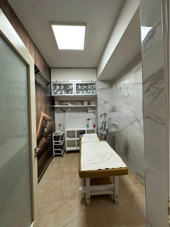 PORCELAN :SHITET AMBIENT KOMERCIAL DHE BIZNES BEAUTY SPACE! 180,000 €