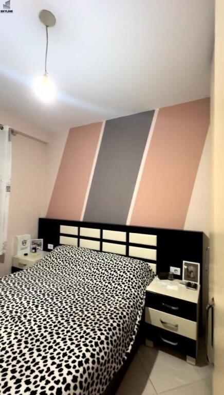 Shitet Apartament 2+1+2-Yzberisht