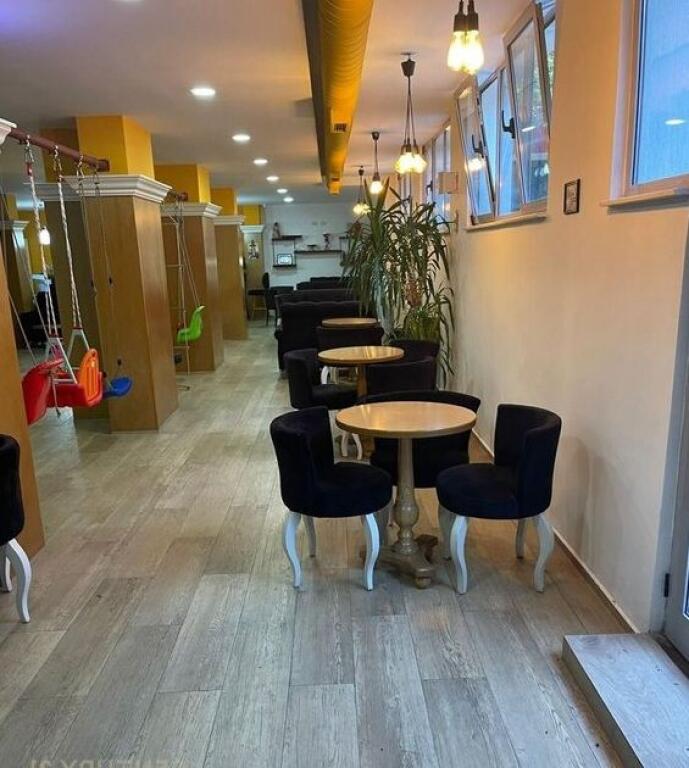 Locale commerciale in vendita nella zona del Nuovo Bazaar.