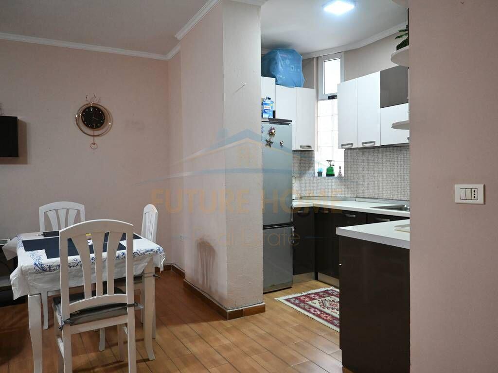 2+1 apartment for rent on Dibrës Street