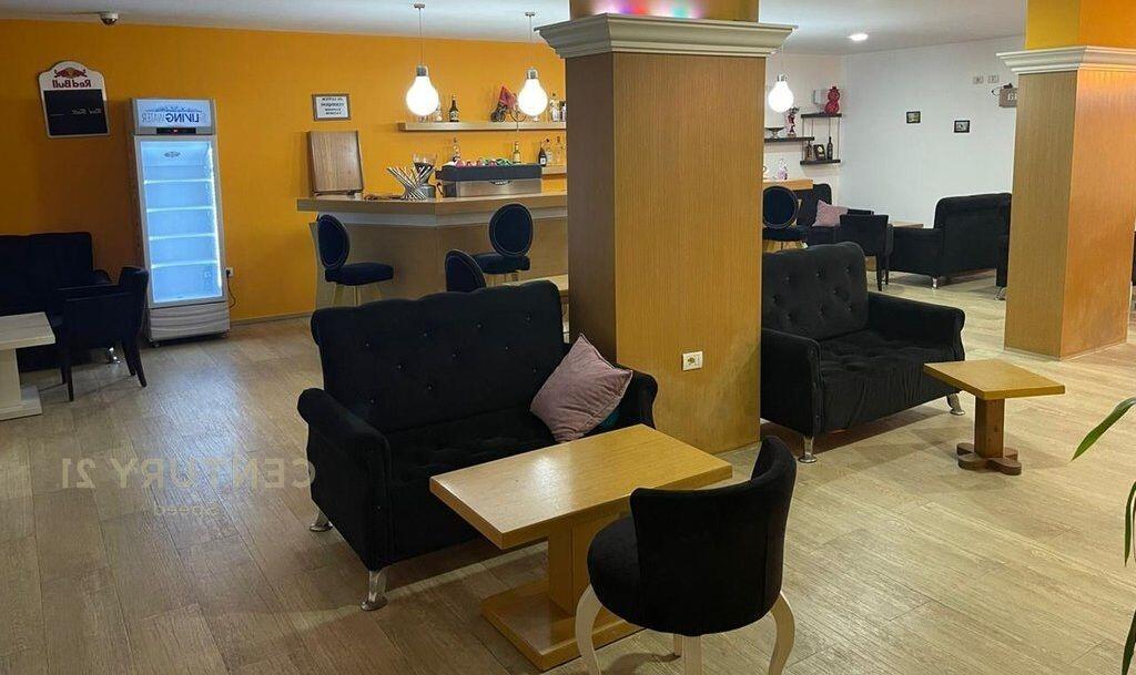 Locale commerciale in vendita nella zona del Nuovo Bazaar.