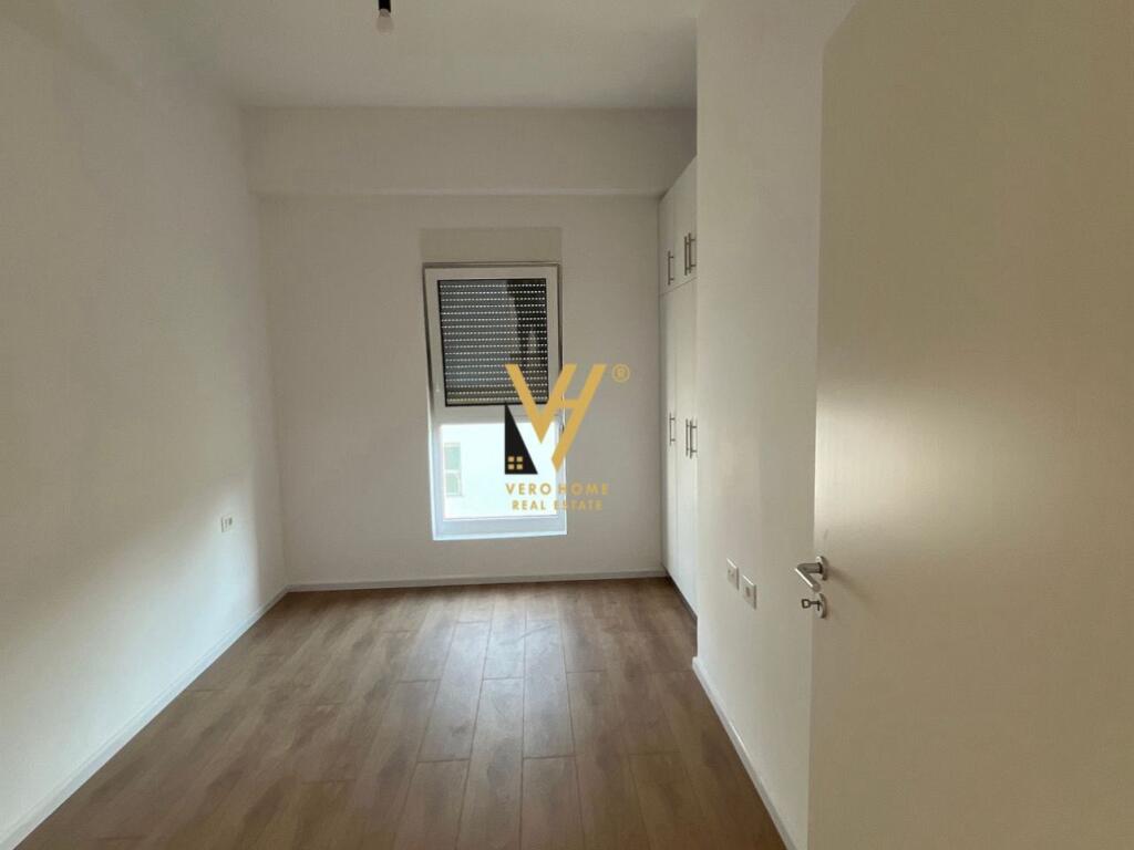 SHITET APARTAMENT 2+1+BLK TE REZIDENCA KAIMI, ALI DEM 130.000 EURO