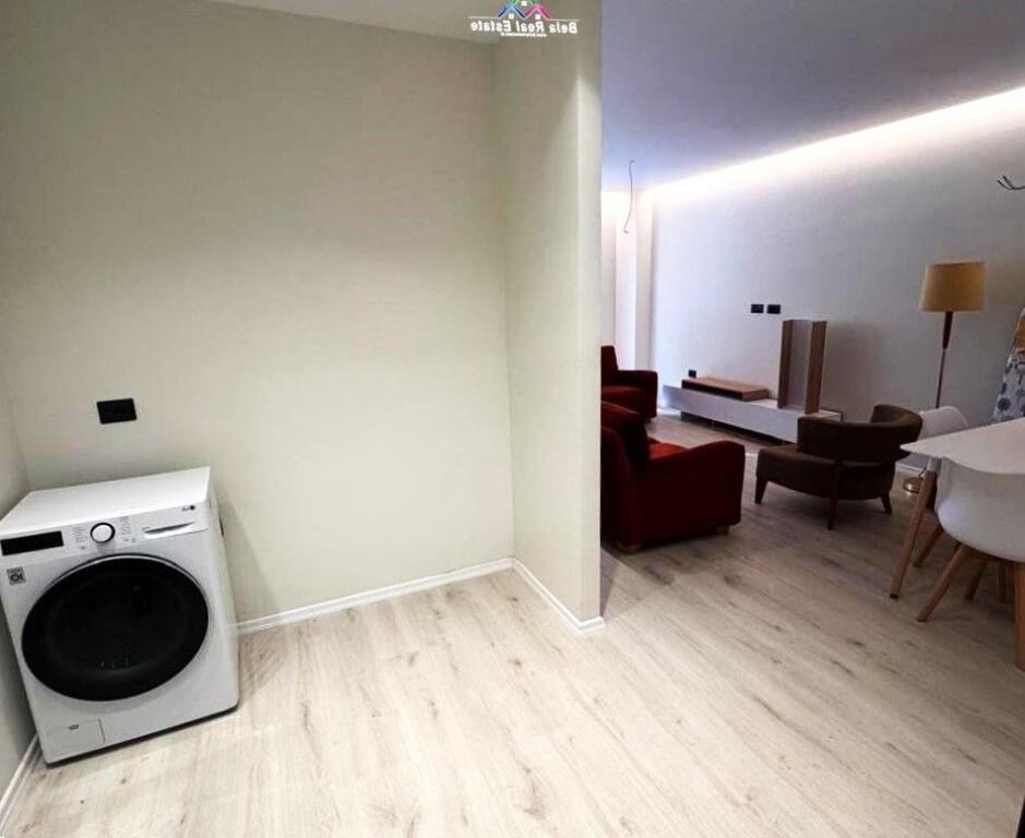 Apartament Me Qera 1+1 tek Rruga e Elbasanit (ID B2101415) Tirane