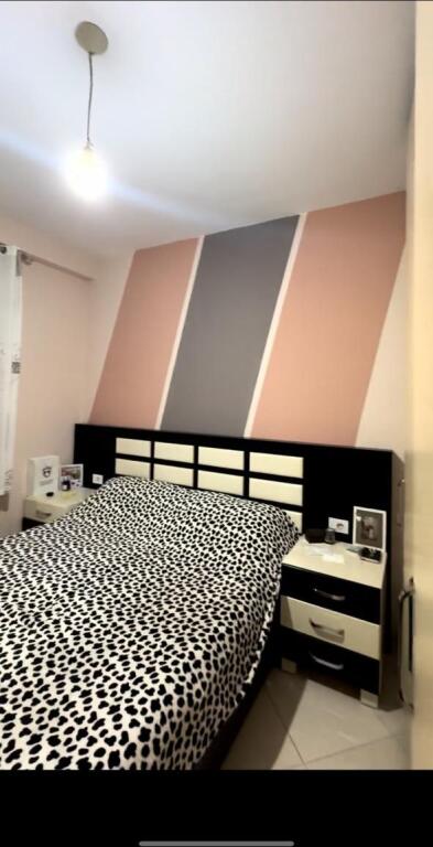 Shitet Apartament 2+1+2. Yzberisht