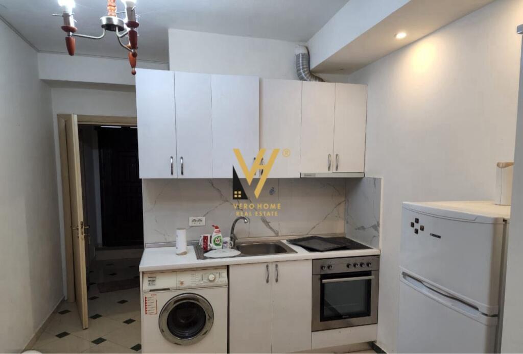 JEPET GARSONIERE ME QERA TE KODRA E DIELLIT 30.000 LEKE