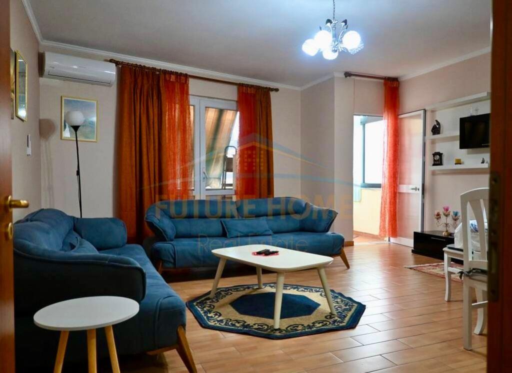 Apartament 2+1 me qera në Rrugën e Dibrës
