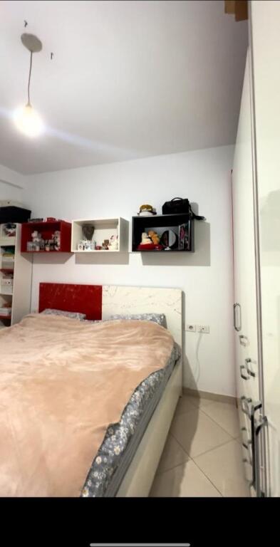 Shitet Apartament 2+1+2. Yzberisht