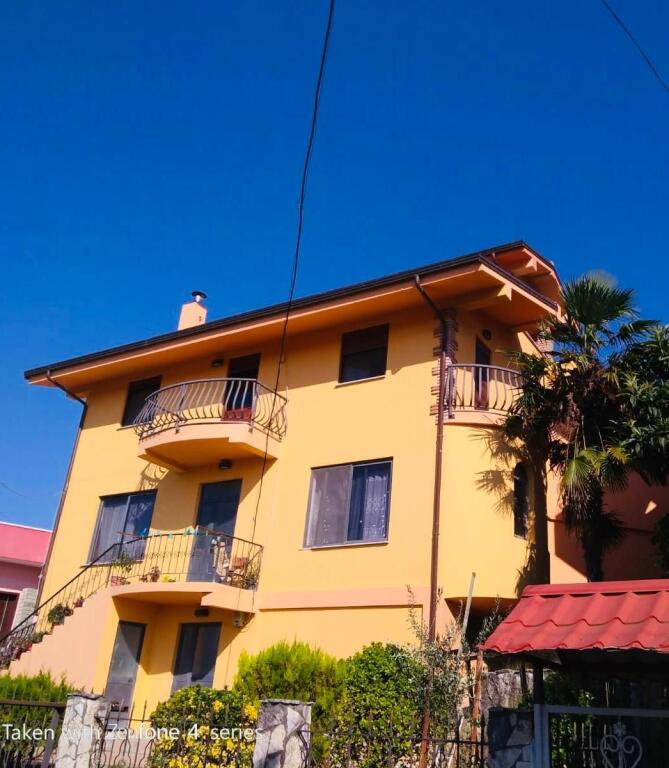 Casa Privata in Vendita a Shkallnur