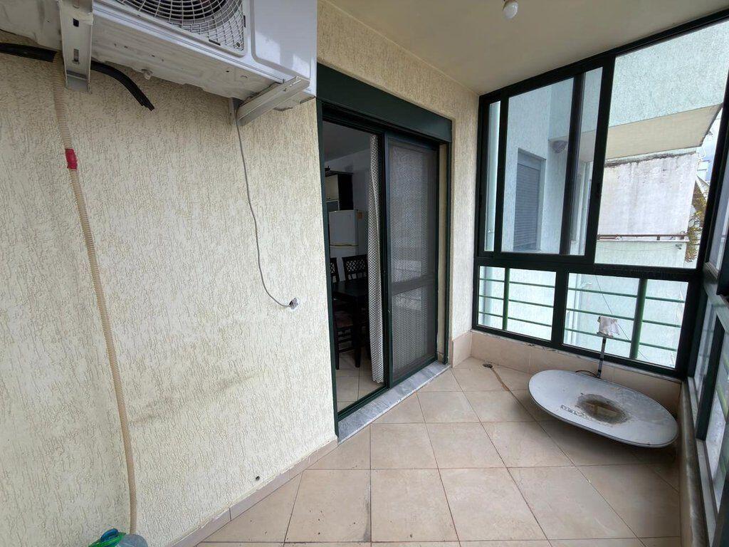 In Affitto, Appartamento 2+1+2, Via 5 Maji, Tirana.