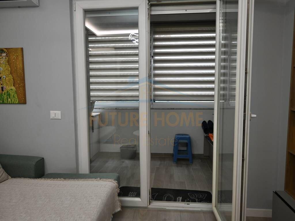 Apartamet 2+1,  Tregu Elektrik i Ri/Ali Demi