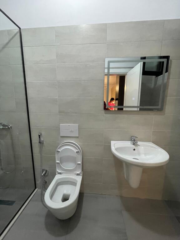 1+1+Parking Qira Prane Komunes Parisit