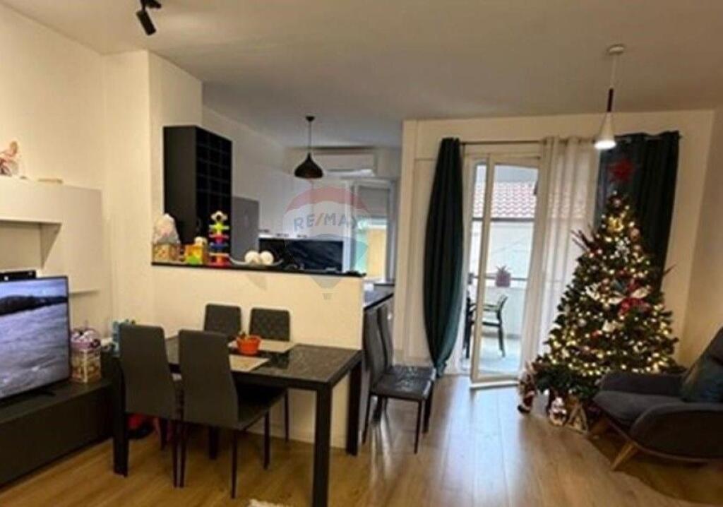 FOR SALE, APARTMENT 2+1 FRESK