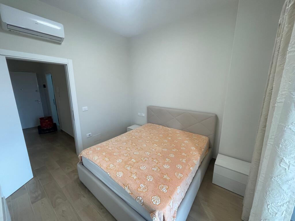 Apartment for rent with parking space