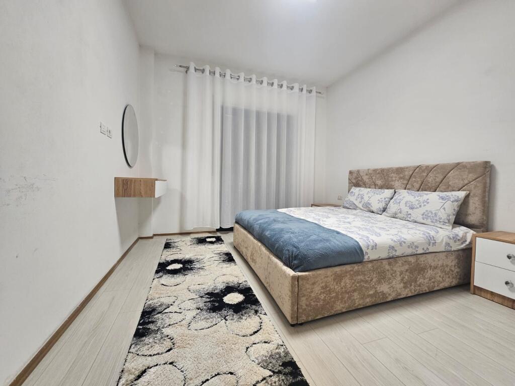 Qera Apartament 1+1 me post parkimi  Green City Unaza e Re