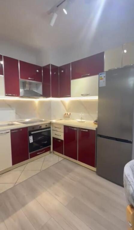 Vendesi Appartamento 1+1 a Misto Mame