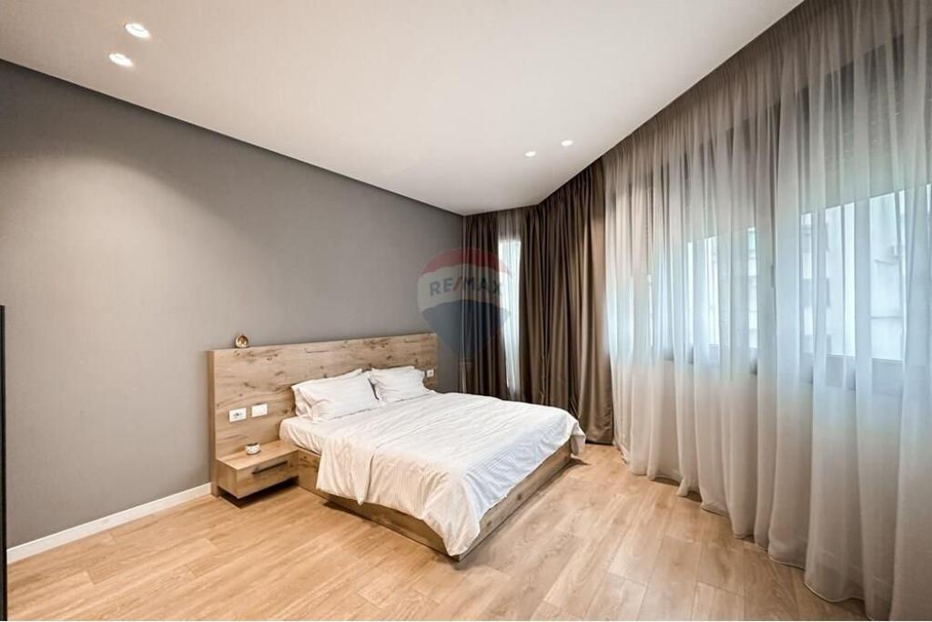 Tre apartamente 1+1 per shitje ne Qender